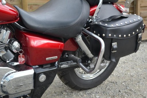 ЗАДНИЕ ПЕРЕДНИЕ КРЫШКИ HONDA SHADOW VT 750 AERO