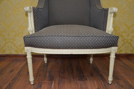Изысканное антикварное кресло Louis XVI Ushak!