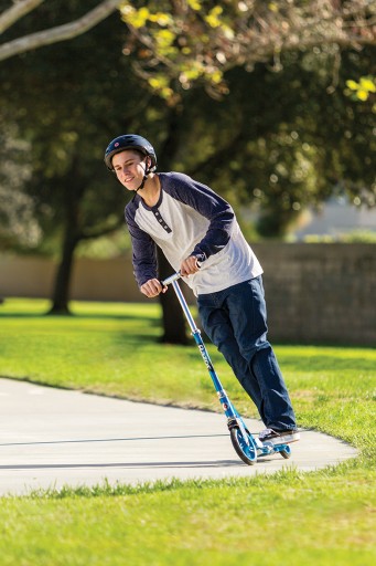 Razor hulajnoga A5 Lux duże koła 200mm niebieska