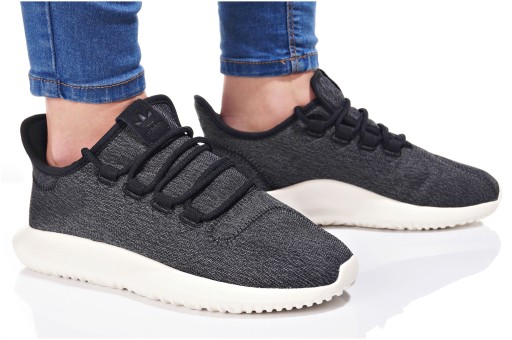 36 2/3 ЖЕНСКАЯ ОБУВЬ ADIDAS TUBULAR CQ2460 УДОБНАЯ