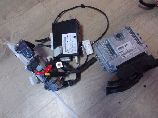HYUNDAI I40 KOMPUTER 39120-2A220 STACYJKA IMMO BCM