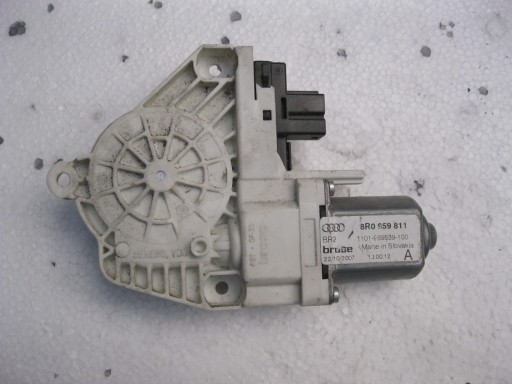 AUDI SILNICZEK PODNOSZENIA SZYBY 8R0959811