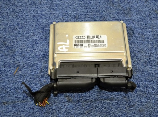Vw audi компьютер 8e0909557h 02612079781 - фото