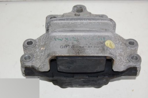 VW VW ПОДУШКА КОРОБКИ 8J0199555K