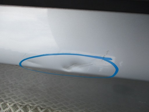 door Alfa Romeo 159 left front damaged