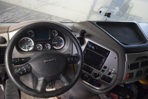 Прокладка деталей кабины от англичанина DAF XF 105 E5