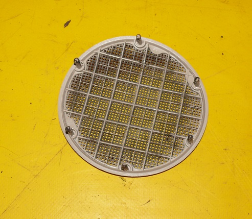 grid of the speaker left rear part MERCEDES W140 BRAZOWA