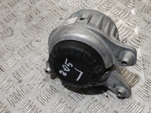 IDEALNA engine mount left MERCEDES C W205 1