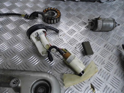 APRILIA SCARABEO НОВИЙ 125 НАСОС ПАЛИВНИЙ НАСОС