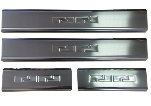 MITSUBISHI OUTLANDER НАКЛАДКИ НА ПОРОГИ НАКЛАДКИ НА ПОРОГИ