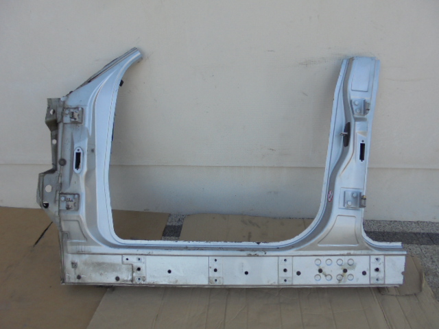 QUART SEUIL GAUCHE MONTANT DE CARROSSERIE GAUCHE BMW X5 E53 photo 1 - milautoparts-fr.ukrlive.com