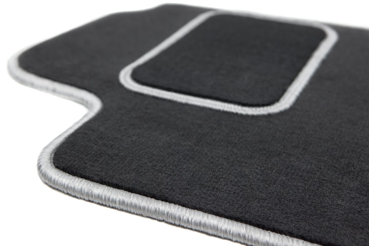 TAPIS VELOURS GRUBE AVANT POUR FORD FIESTA MK8 19- photo 1 - milautoparts-fr.ukrlive.com