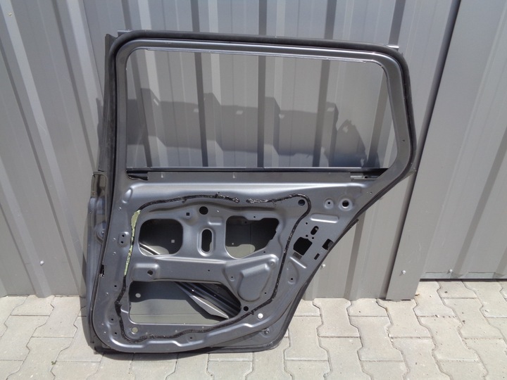 BMW 5 F-11 F11 UNIVERSAL TOURING DOOR RIGHT REAR GOOD CONDITION photo 4 - milautoparts-fr.ukrlive.com