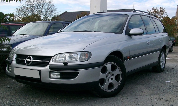 PROJECTEUR PHARE AVANT GAUCHE OPEL OMEGA B 96-99