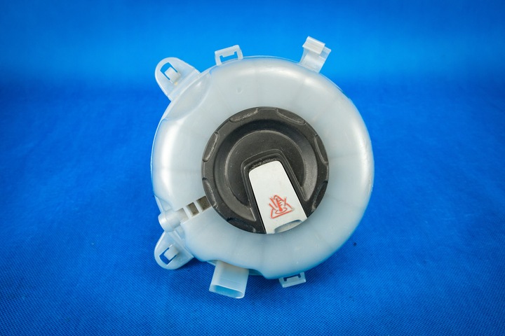 TANK EXPANSION AUDI A6 A7 4K 4K0121405M photo 1 - milautoparts-fr.ukrlive.com