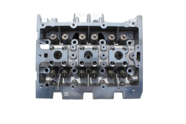 CYLINDER HEAD ENGINE FROM ZAWORAMI 1.0 VWAG 04C103063N photo 1 - milautoparts-fr.ukrlive.com