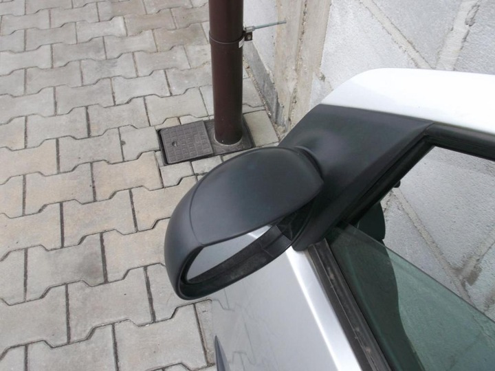 Дзеркало ліве механічне citroen c2 -відправка-, Ціна