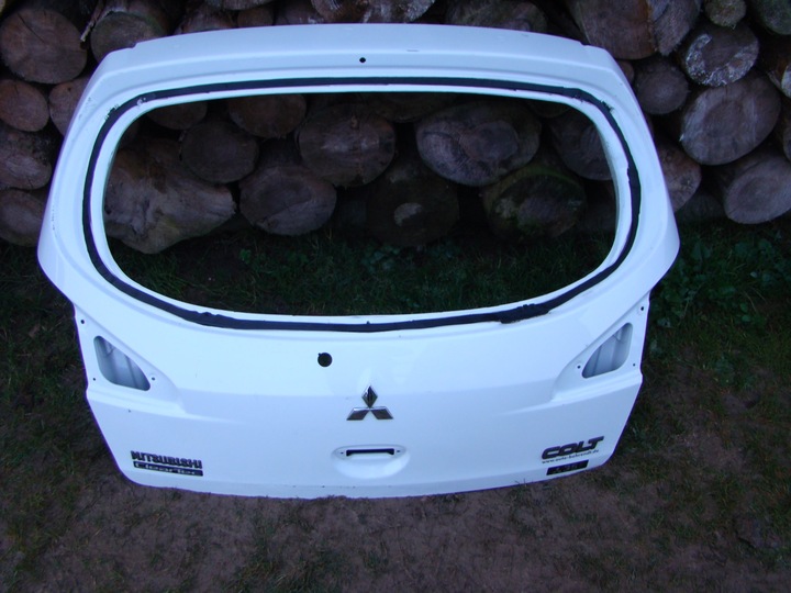 Mitsubishi colt 04-08 год.крышка багажника задняя k001, Цена