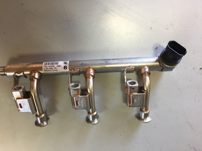 Накладка датчик dm5g-9h487-aa ford 1.0 ecoboost, Ціна