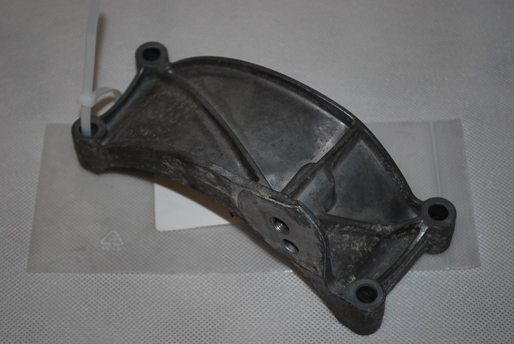 Кронштейн генератора audi vw 3.0 tfsi 06e903145d, Цена