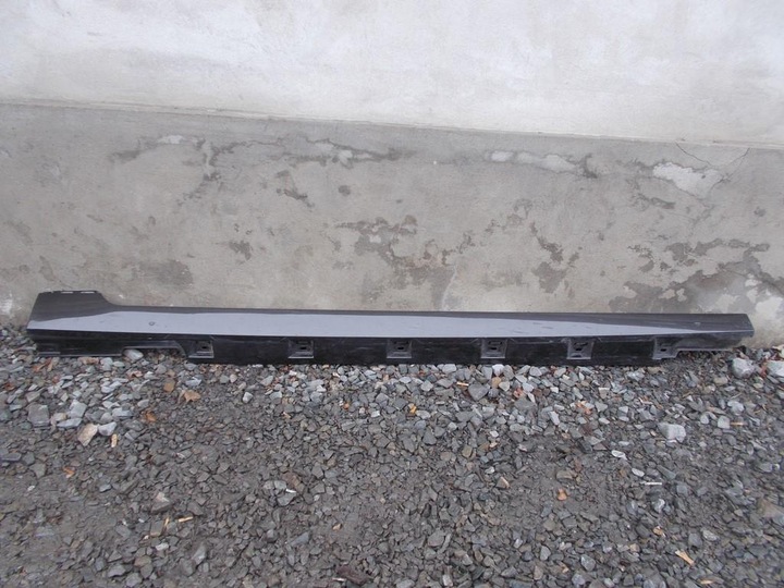 фото №1, Планка пороговая порог правый vw passat b8 3g0 853 858