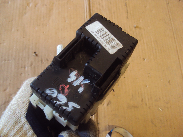 фото №4, Коробка запобіжників volvo s60 v60 xc60 2010-