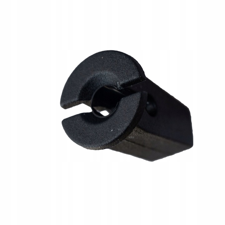 фото №1, Кліпса роз'єм захист двигуна колісна арка skoda superb 2