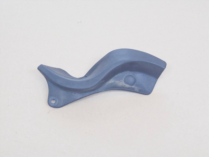 фото №1, Yaris ii 05-11 прокладка защита крышки багажника