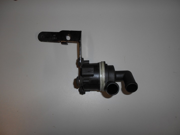 фото №1, Дополнительный помпа циркуляции воды vw t5 5n0965561a