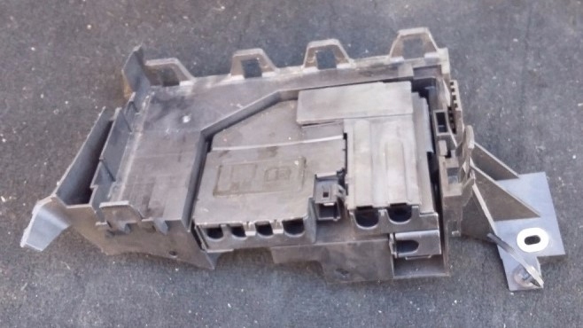 фото №1, Ford mondeo mk5 15r коробка запобіжників dg9t-ad