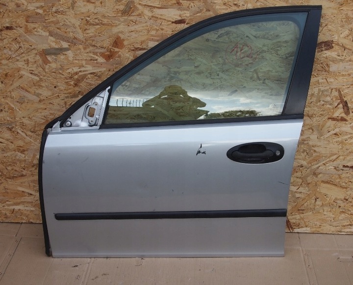 фото №1, Двері лівий перед saab 9-3 колір срібний