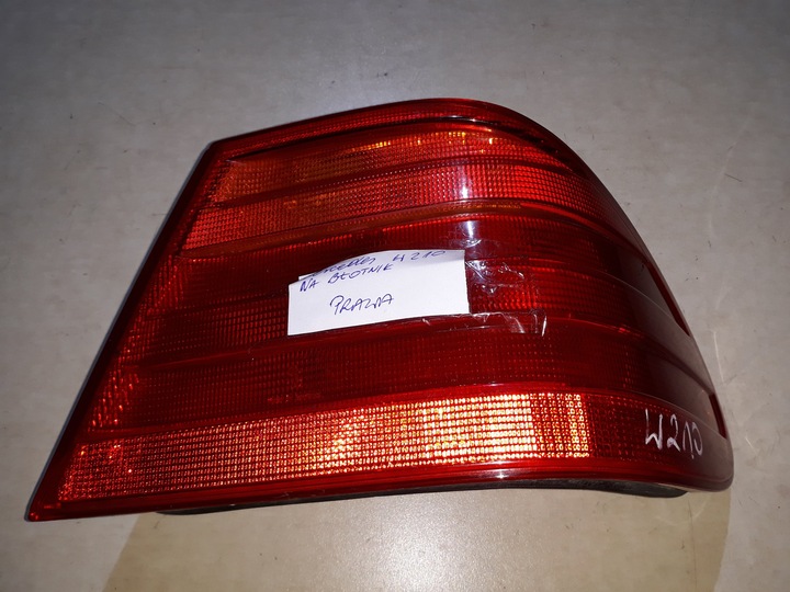 фото №1, Лампа зад права mercedes w 210 a2108200264