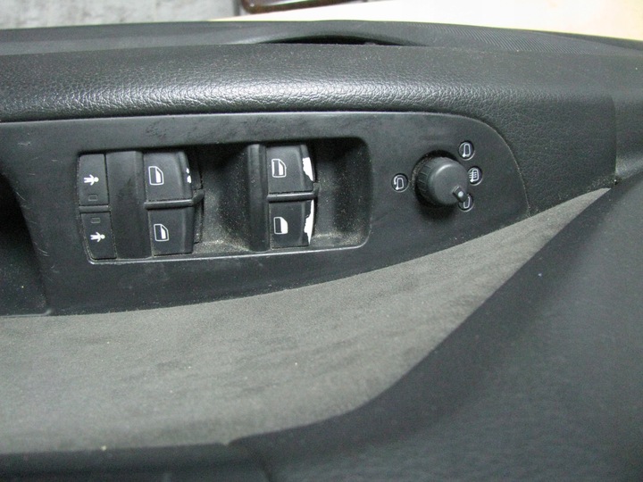 фото №3, Боковина джгут двері правий перед audi q7 4l0971035c