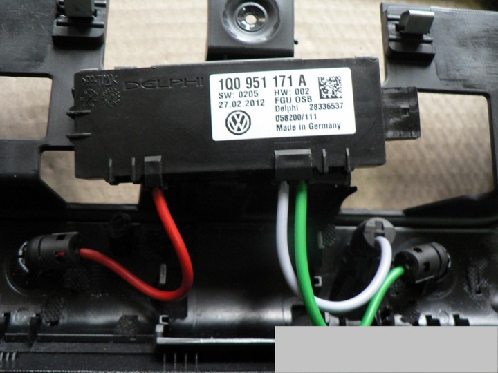 фото №1, Dw vw new beetle 5c датчик руху 1q0951171a