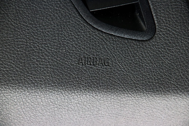 фото №8, Bmw f45 f46 - панель раздаточная консоль jak новая