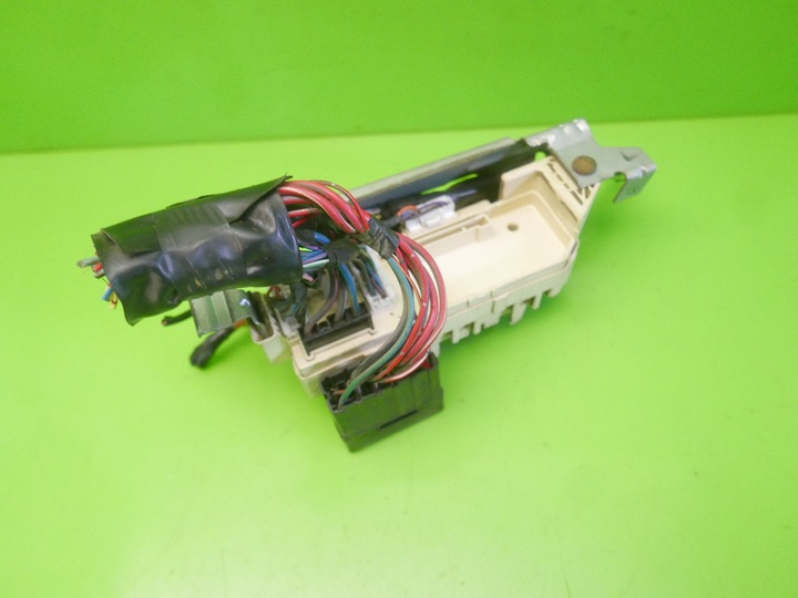 фото №6, Коробка запобіжників mazda 323c bg iv 1.3 16v