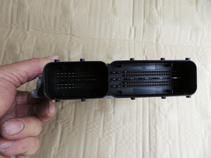 фото №4, Компьютер двигателя vw passat b6 1.6fsi 03c906056dc