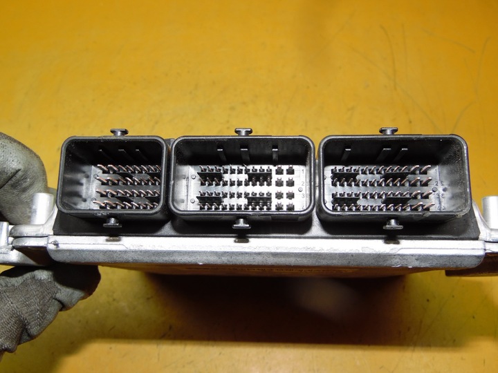 фото №4, Компьютер двигателя space star 1.9 did 0281010438