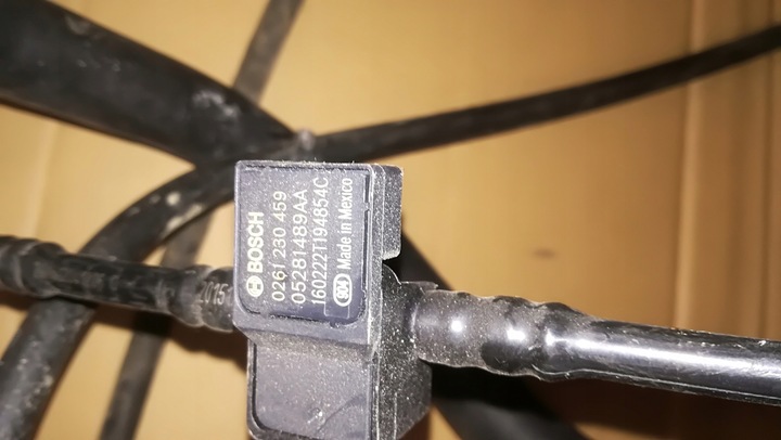 фото №4, Pacifica 2016 2017 2018 2019 2020 заливна горловина пального