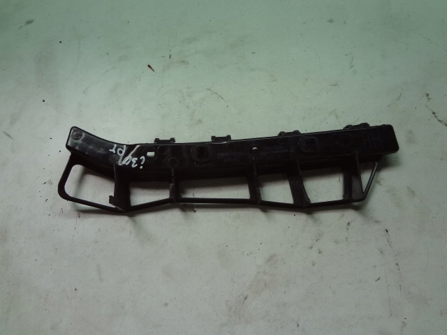 фото №1, Hyundai i30 07-12r hb ползун бампера правый зад