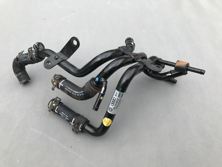 фото №1, Труба воды 04l121064n audi q3