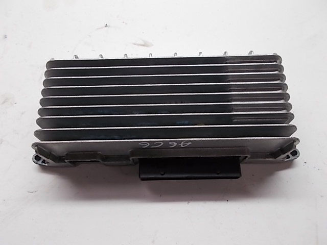 фото №1, Audi a6 c6 04r- усилитель радио 4f0910223h