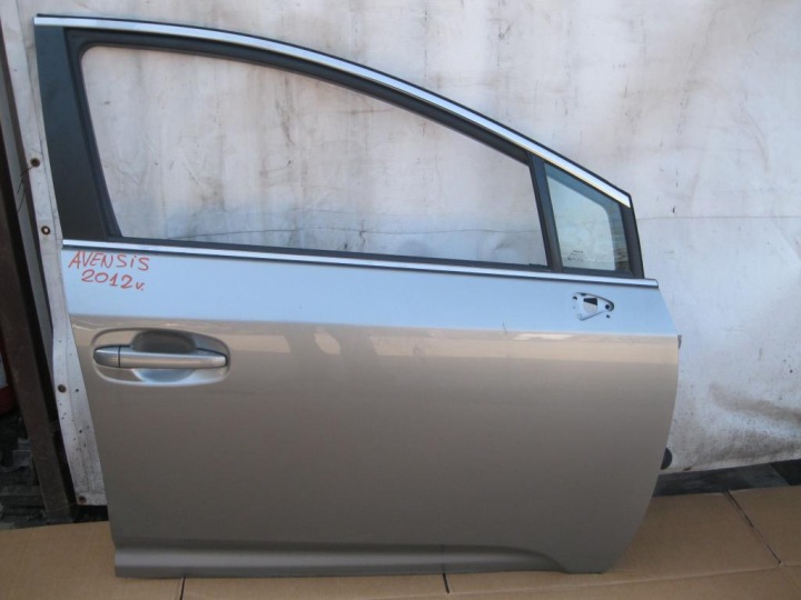 dveře Toyota Avensis 12r pravé přední
