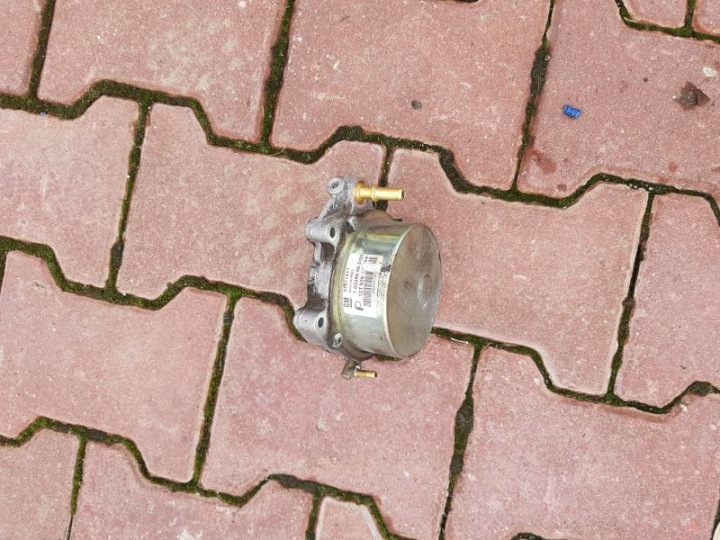pump Vacum Opel Zafira C III 3 2.0 CDTI 55571411