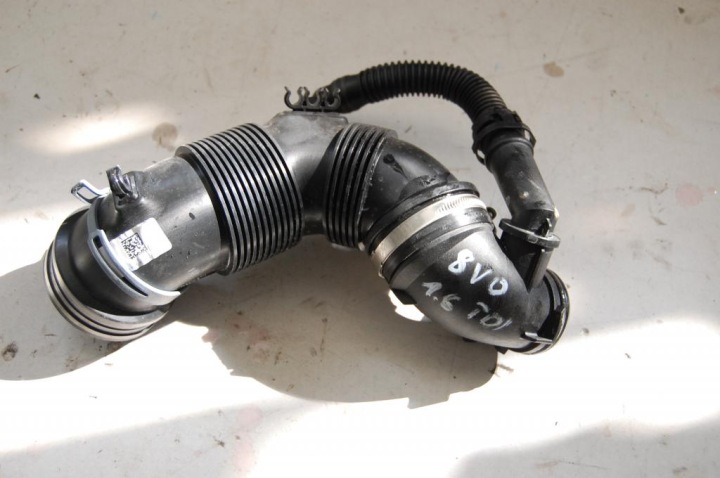 wiring intake of the intercooler hose AUDI A3 8V0 1,6 TDI