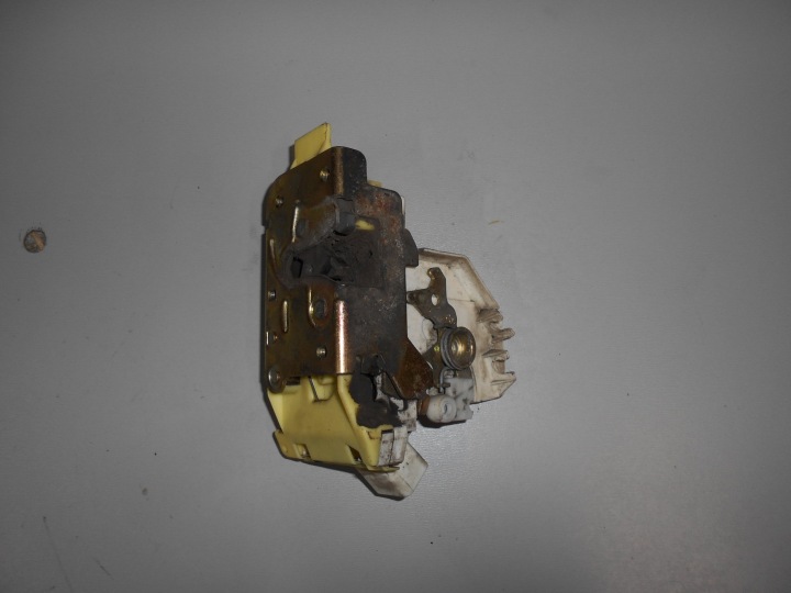 lock door left rear part FORD FOCUS MK1 KOMBI
