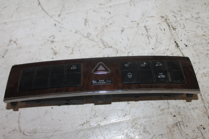 PANEL MOYENNE ESP OFF MERCEDES W203 2.2 CD