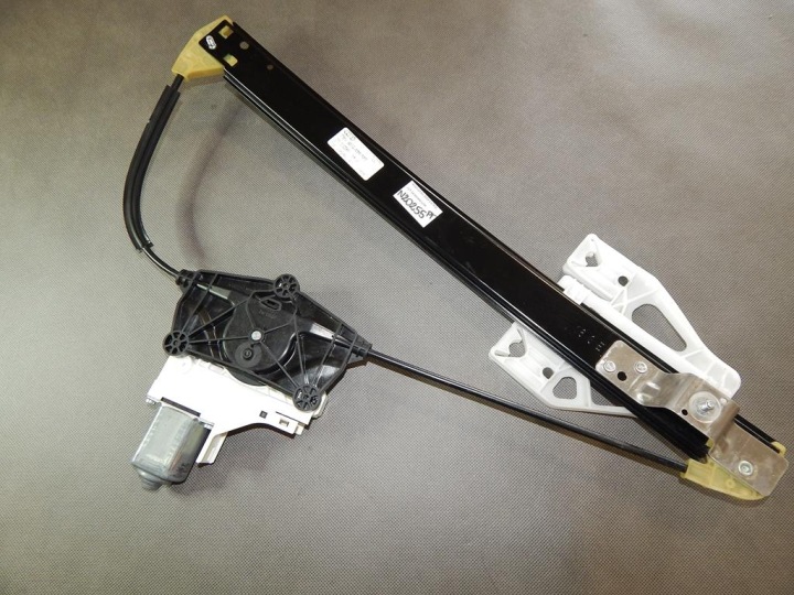 AUDI Q3 8U Gestänge Fenster rechts heck 8U0839462
