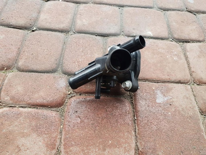 thermostat of water OPEL 20160416