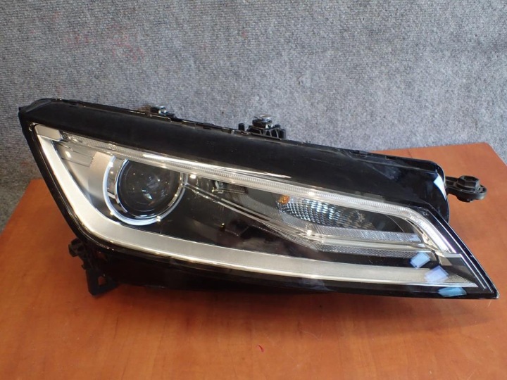 Licht vorne rechts AUDI TT 14- 8S0 BI-XENON